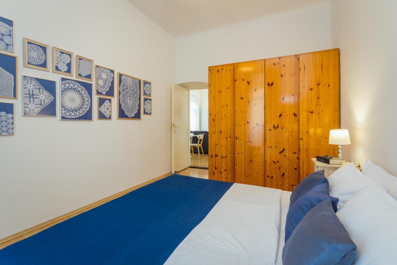 Apartman Lussi Pula Exterior foto