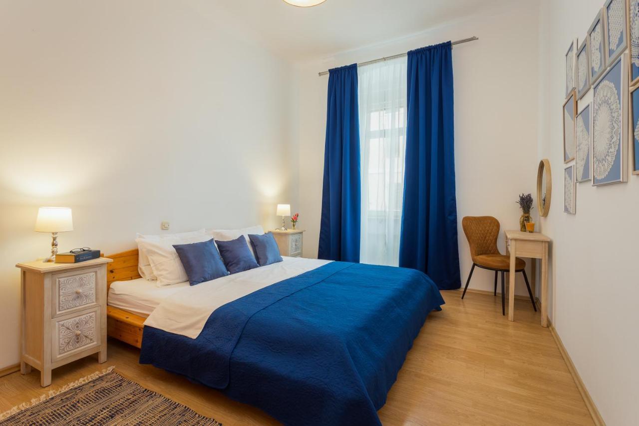 Apartman Lussi Pula Exterior foto