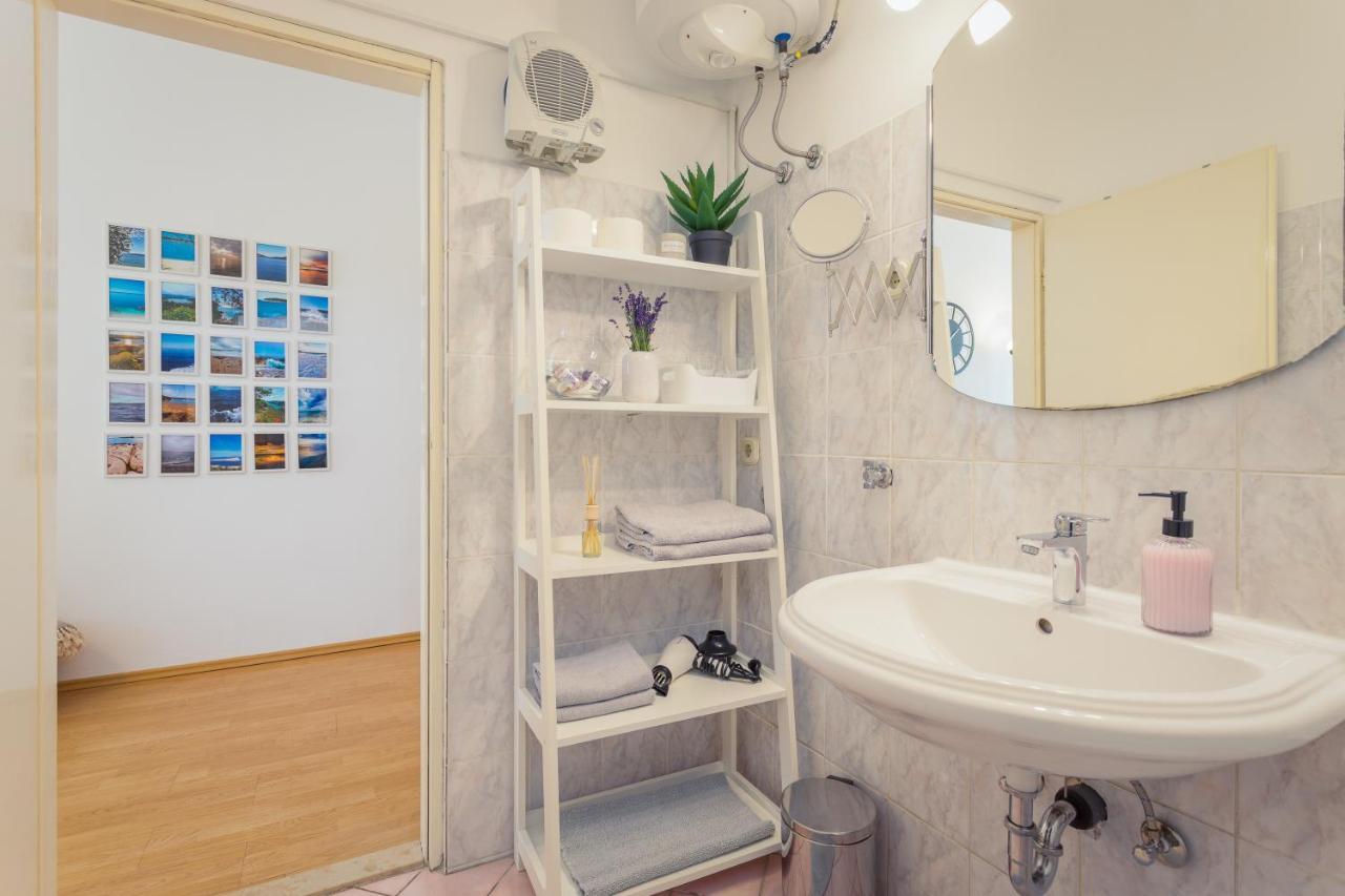Apartman Lussi Pula Exterior foto